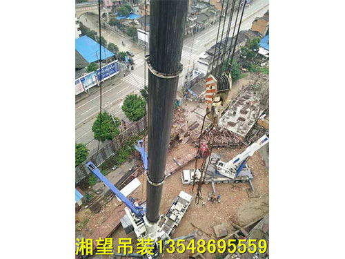 500噸吊車五一大酒店鋼結構吊裝